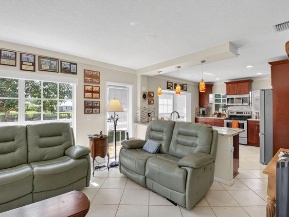 11814 N Lake Drive, Boynton Beach FL 33436