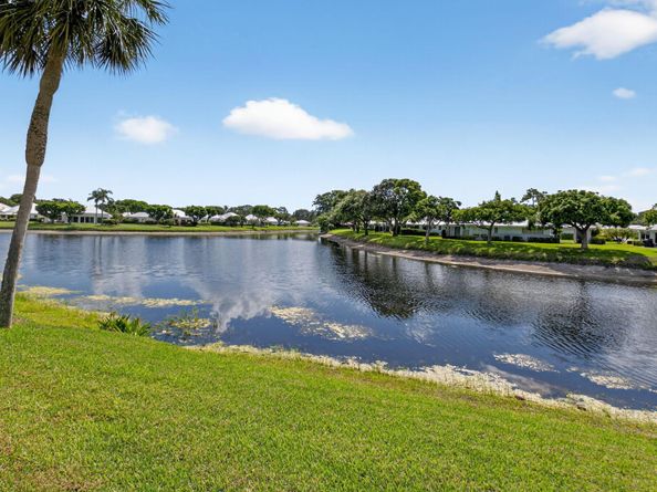 11814 N Lake Drive, Boynton Beach FL 33436