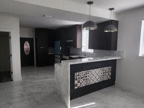 136 NW 47th St, Miami FL 33127