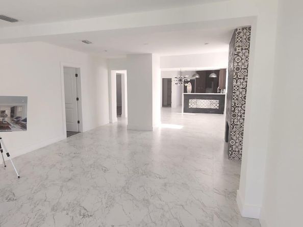 136 NW 47th St, Miami FL 33127