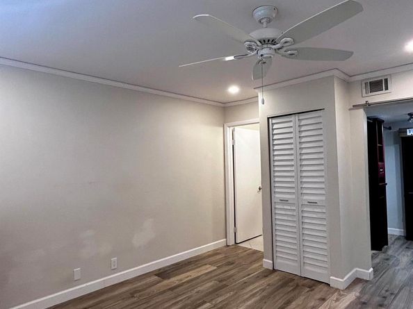 154 Lake Meryl Drive 159, West Palm Beach FL 33411