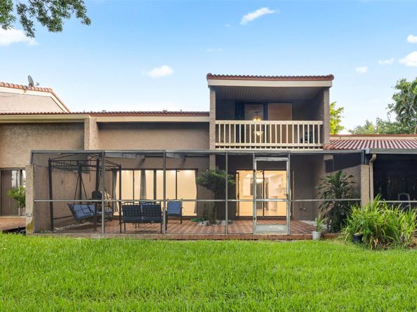 2305 Saint Andrews Rd 129, Hollywood FL 33021