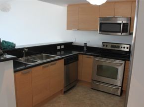 140 S Dixie Hy 525, Hollywood FL 33020