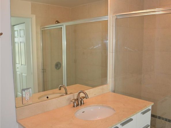 140 S Dixie Hy 525, Hollywood FL 33020