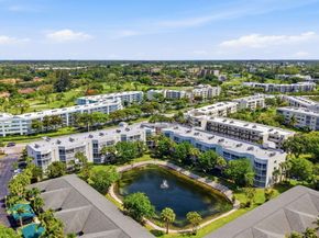 3146 Via Poinciana 307, Lake Worth FL 33467