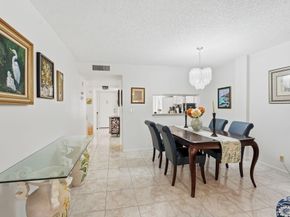 3146 Via Poinciana 307, Lake Worth FL 33467
