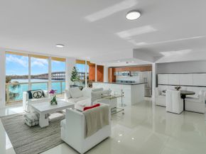 2640 Lake Shore Drive 307, Riviera Beach FL 33404
