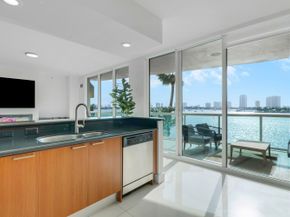 2640 Lake Shore Drive 307, Riviera Beach FL 33404