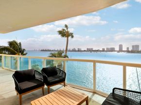 2640 Lake Shore Drive 307, Riviera Beach FL 33404