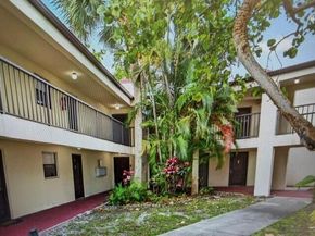 2308 S Cypress Bend Drive 123, Pompano Beach FL 33069