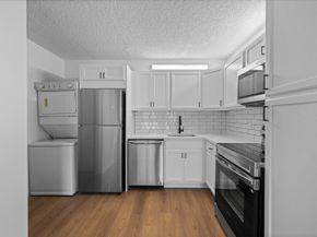 1113 Green Pine Boulevard C2, West Palm Beach FL 33409