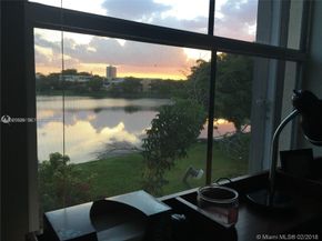 9167 Fontainebleau Boulevard 3, Miami FL 33172