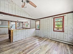 2 Cardinal Ave, Wareham MA 02538