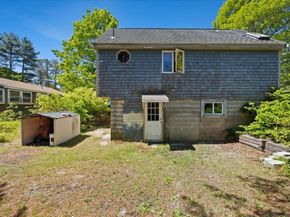 2 Cardinal Ave, Wareham MA 02538