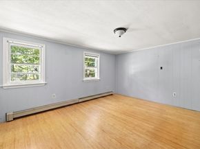 2 Cardinal Ave, Wareham MA 02538