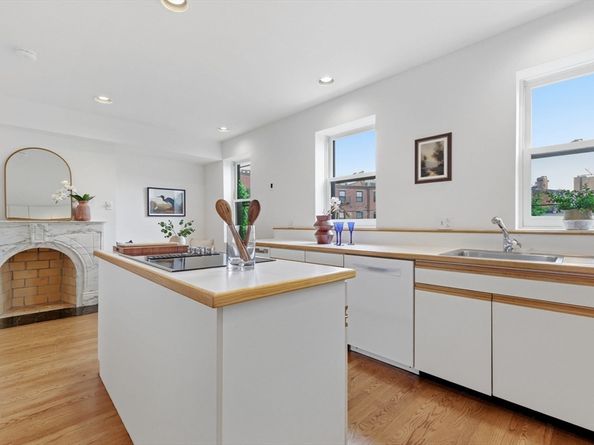 131 Mount Vernon St 2, Boston MA 02108