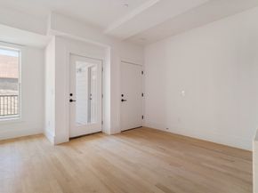 30-32 Condor St 1, Boston MA 02128