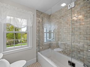 20 Westwood Dr, Worcester MA 01609