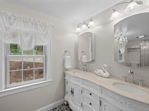 20 Westwood Dr, Worcester MA 01609