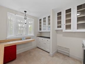20 Westwood Dr, Worcester MA 01609