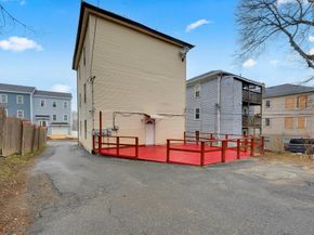 20 Mott St, Worcester MA 01604
