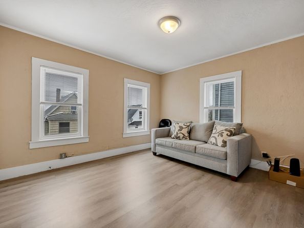 20 Mott St, Worcester MA 01604