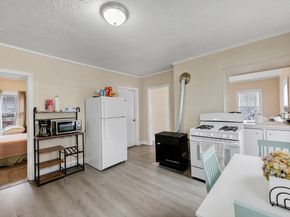 20 Mott St, Worcester MA 01604