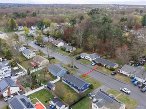 11 Mcauliffe Rd, Randolph MA 02368