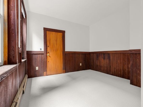 33 Charter St 3R, Boston MA 02113