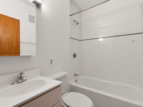 33 Charter St 3R, Boston MA 02113