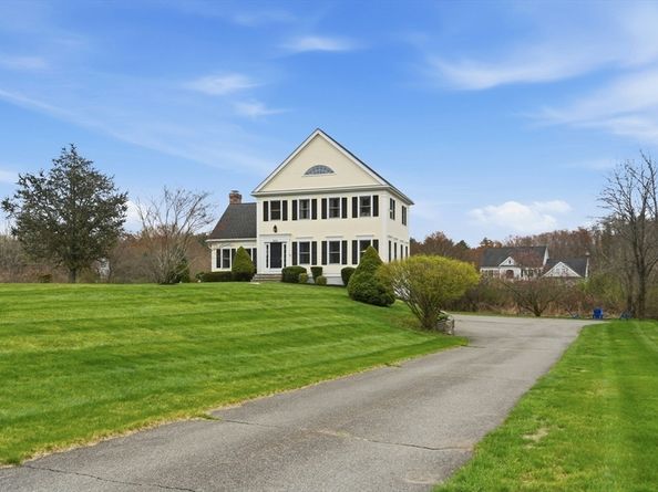 200 Maple, Stow MA 01775