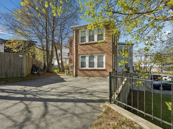 80 Bow Street, Lexington MA 02420