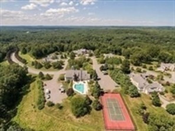 61 Great Hill Drive 61, Topsfield MA 01983