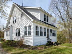 42 Maple Ave, Rutland MA 01543