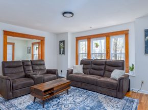 42 Maple Ave, Rutland MA 01543