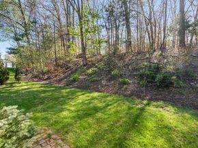 164 Lockland Ave, Framingham MA 01701