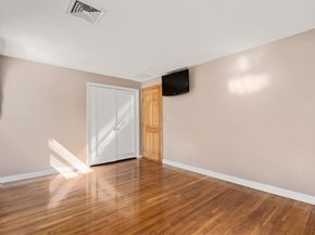 164 Lockland Ave, Framingham MA 01701
