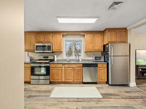 172 Lisa Dr, Brockton MA 02302