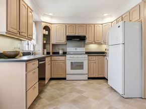 12 Broadway, Stoneham MA 02180