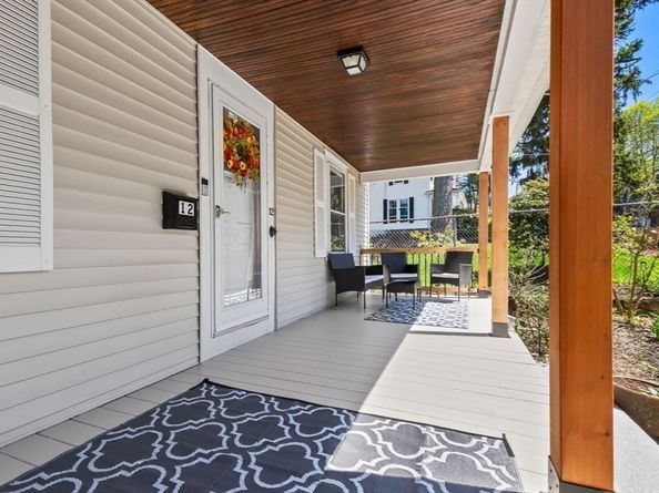12 Broadway, Stoneham MA 02180