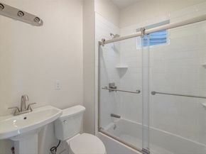 17 Cameron Avenue 17, Cambridge MA 02410