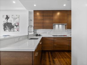 5 Joy Res One, Boston MA 02108