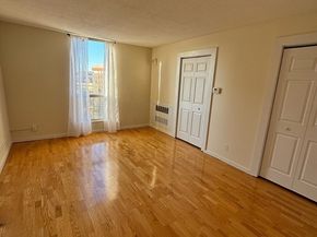 33 Pond Ave 1014, Brookline MA 02445
