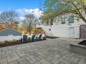 5 Bradford Ter, Saugus MA 01906