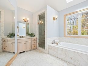 16 Stone Meadow Farm Drive, Shrewsbury MA 01545