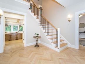 19 Morrill Dr, Wayland MA 01778