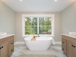 19 Morrill Dr, Wayland MA 01778