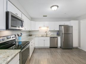 1008 Paradise 2E, Swampscott MA 01907