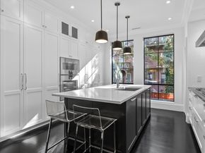 28 Lawrence St, Boston MA 02116