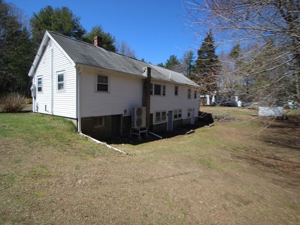 12 Santos Ct, Hanson MA 02341